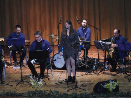 Koncert glasbene zasedbe Take Nine Orchestra 12